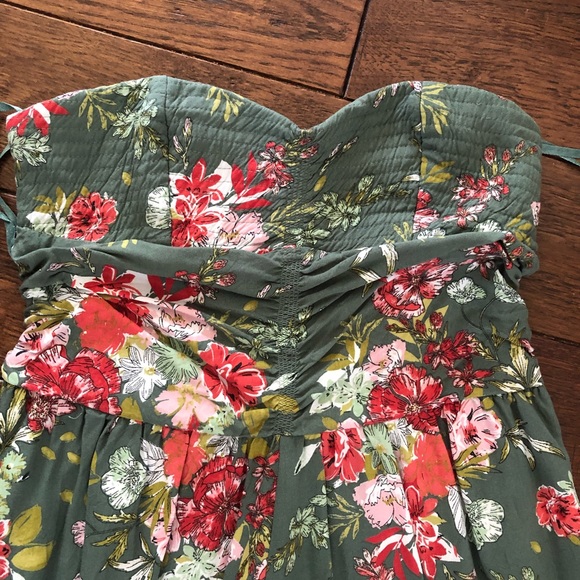 Green and pink floral romper - Picture 3 of 4